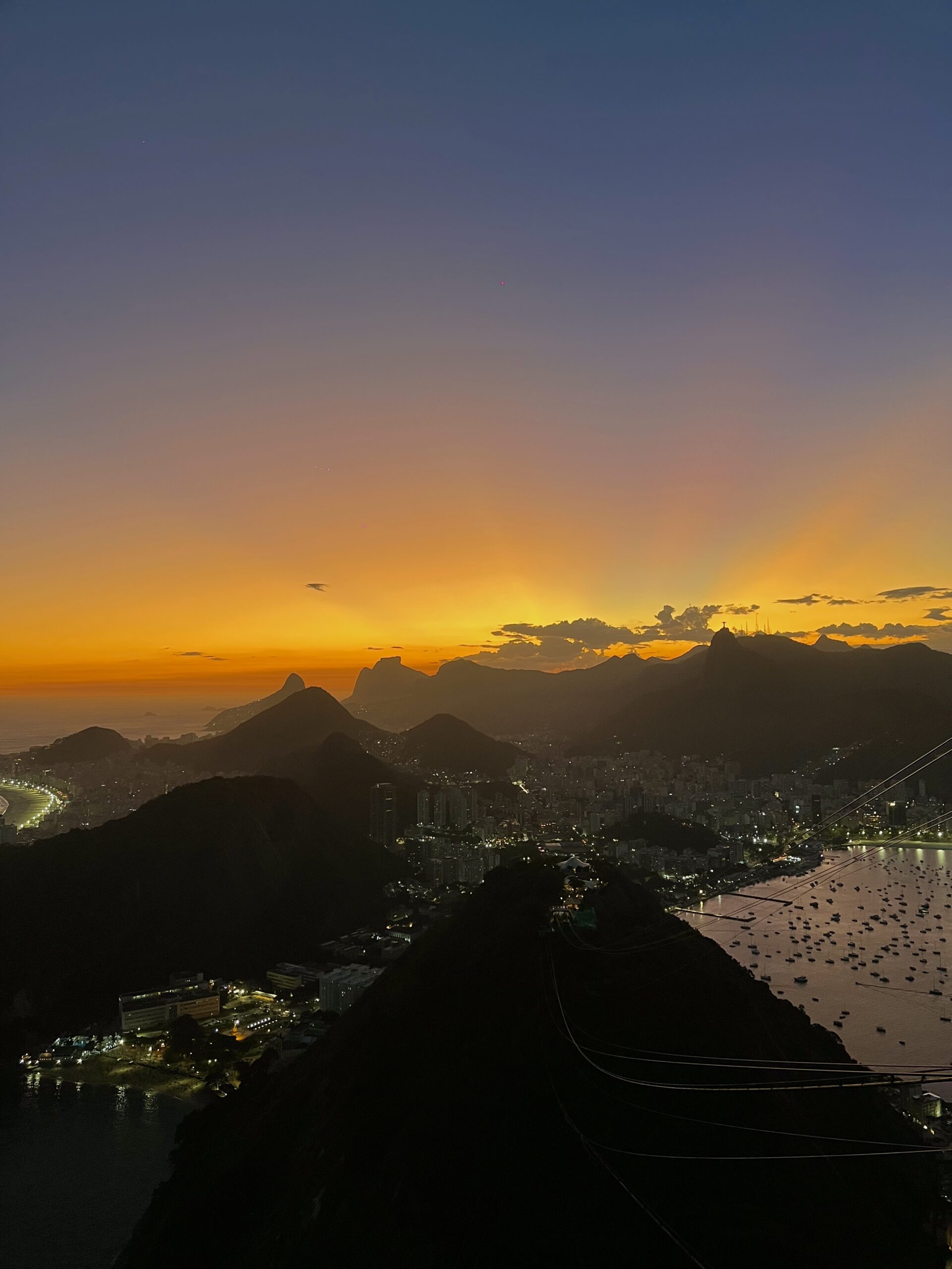 coucher de soleil sur le Pain de Sucre